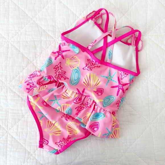 Betsey Johnson Kids Vibrant Pink Seashell One piece Ruffle Skirt Swimsuit 3T - Picture 3 of 5
